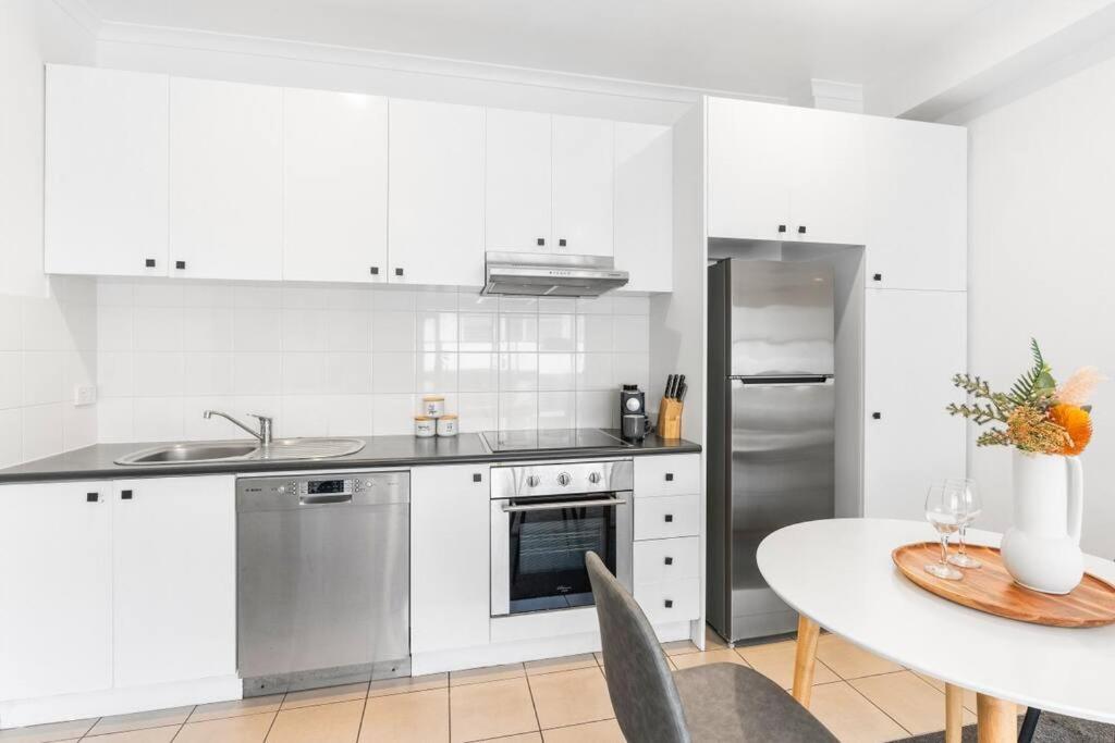 メルボルンCozy 1 Bedder In St Kilda With Balconyアパートメント エクステリア 写真
