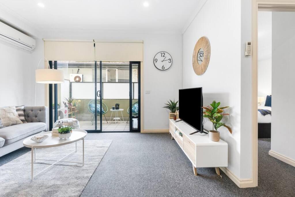 メルボルンCozy 1 Bedder In St Kilda With Balconyアパートメント エクステリア 写真